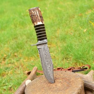 Handmade Damascus Steel Hunting Knife,Custom Damascus hunting knife, forged Damascus steel knife, stag antler handle knife, handmade hunting knife USA, Damascus steel blade, deer horn handle knife, outdoor survival knife, hunting knife with leather sheath, handcrafted Damascus knife, Blade and Precision hunting knife